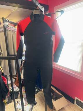 Dark Lightning Kids Wetsuit Size XXL